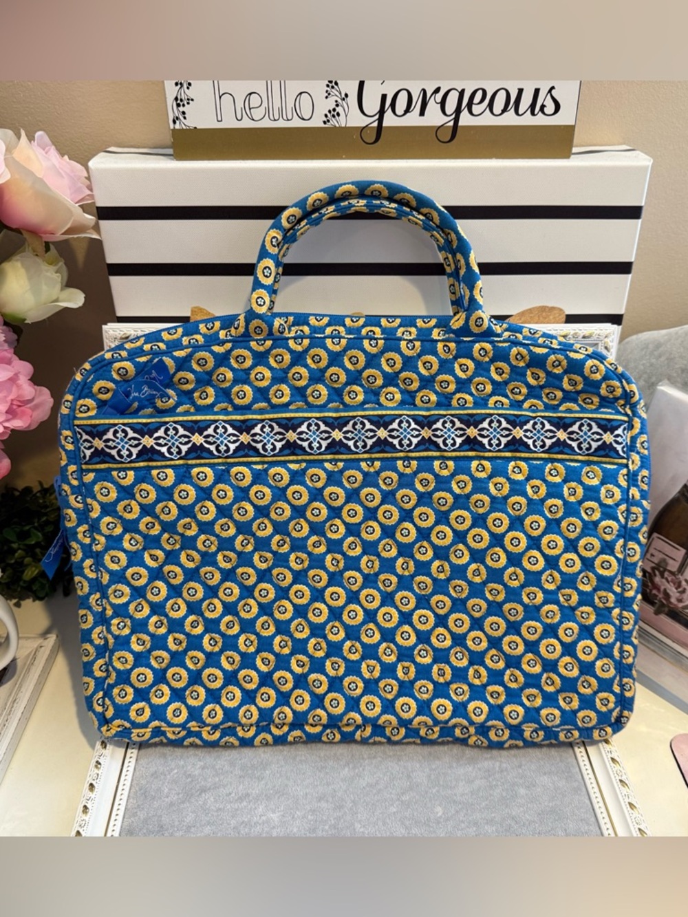 Vera Bradley Quilted Blue Paisley Carry Messenger Bag